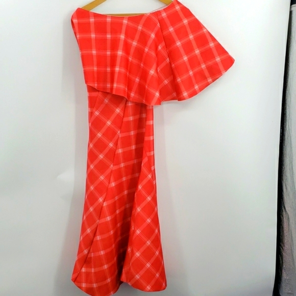 Asos gingham style one off shoulder with shawl in the front maxi dress - Picture 1 of 6